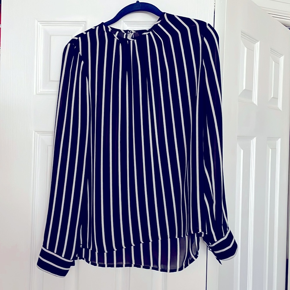 WHBM Size2 L/S 100% Polyester top